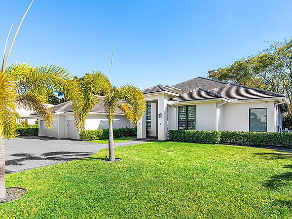 5th image of 17607 Bocaire Place