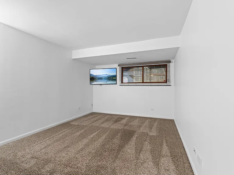 Dean Dr — Photo 18