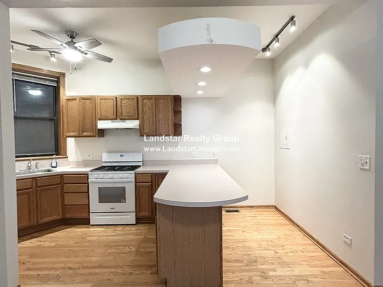 1427 N Wood St #1F — Photo 15