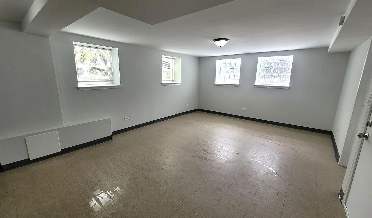 4038 West Dickens Avenue #G — Photo 2