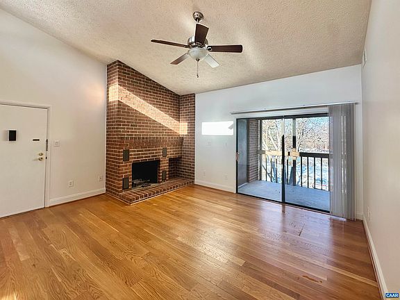 2nd image of 104 Turtle Creek Rd APT 9