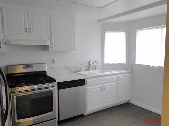 3rd image of 2520 S Brunswick Dr