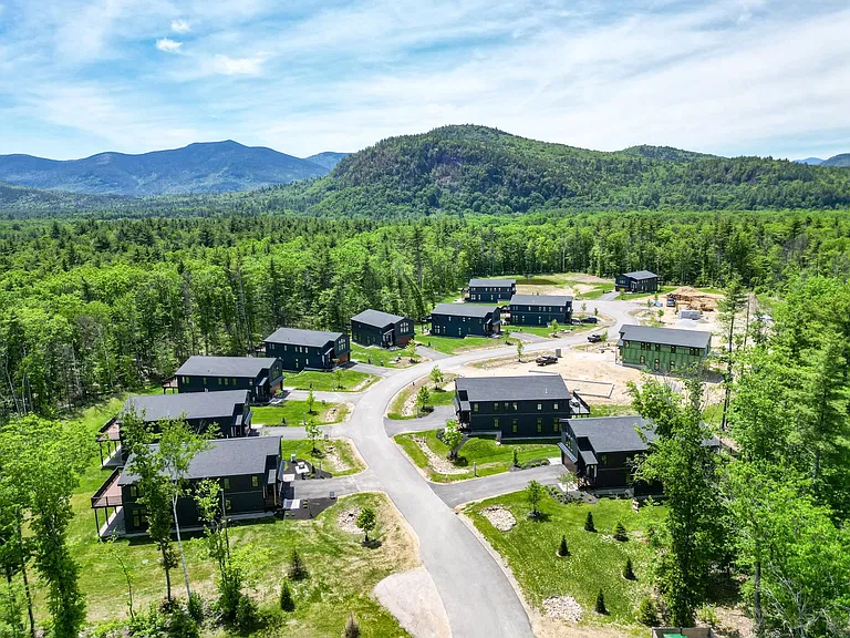 19 Hidden Glade Dr — Photo 3