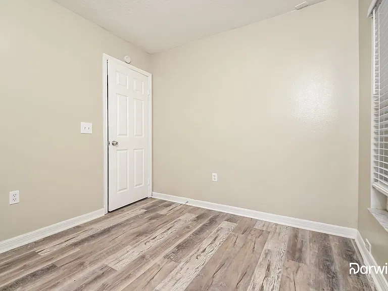 1602 Allenton Ave — Photo 9