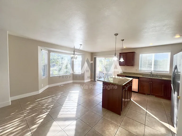 10912 S Poplar Brook Pl — Photo 12