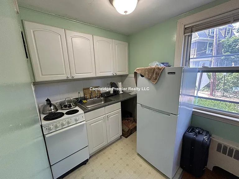 Kirkland St — Photo 8