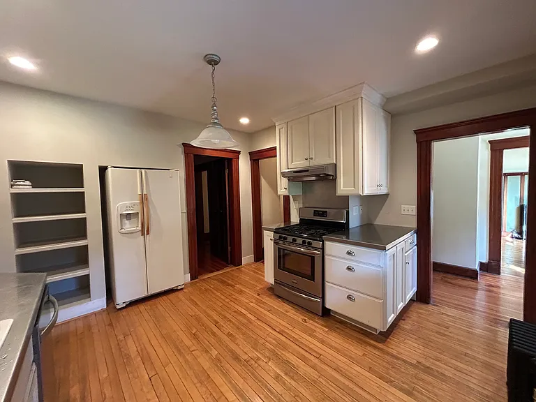 22 Prospect St #1 — Photo 3