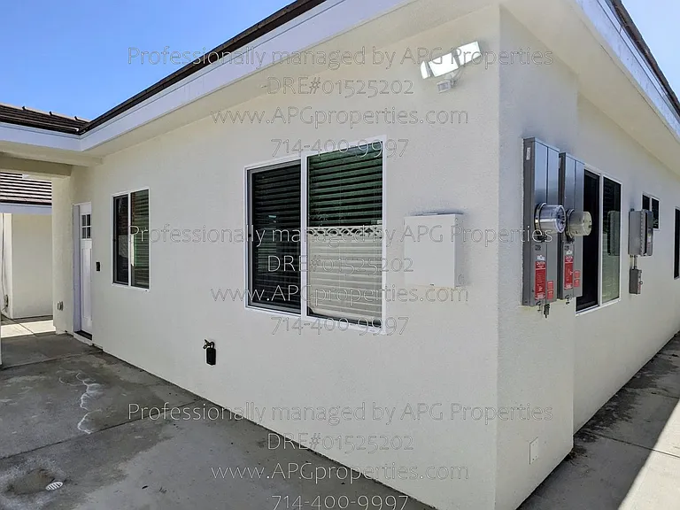 9565 Mansor Ave — Photo 26