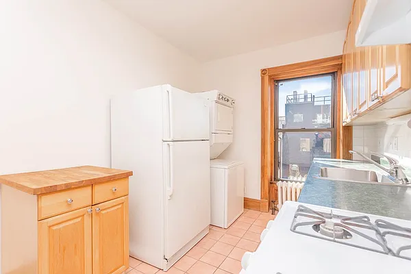 Rented by Corcoran | media 67