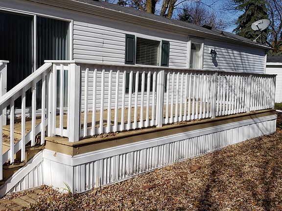 2nd image of 93 Oak Park Dr