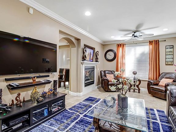 5th image of 41873 Saint Thomas Ct