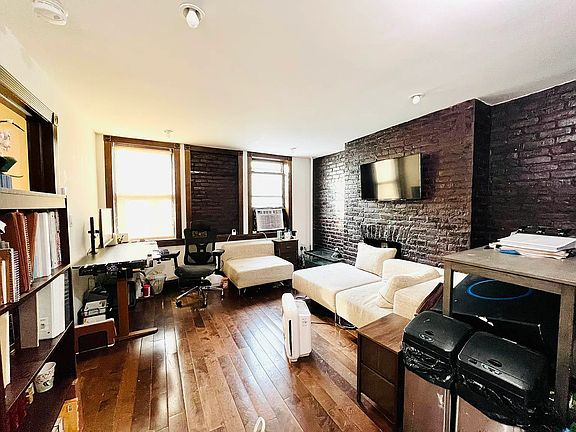 2nd image of 323 1st Ave APT 3R