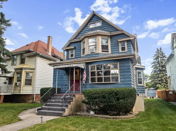 4028 W Waveland Ave, Chicago, IL 60641