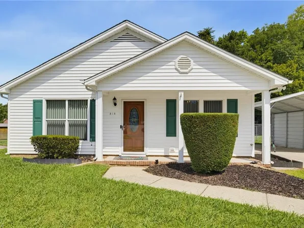 518 Mystic Dr, Greensboro, NC 27406