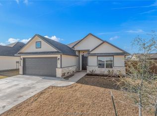 184 Pleasant Path, Snook, TX 77878