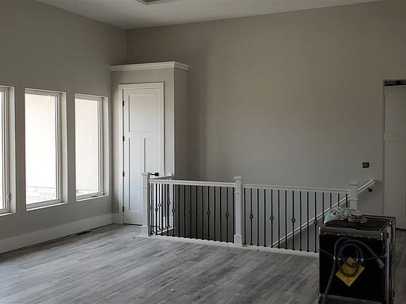 3rd image of 4517 Danby Ln