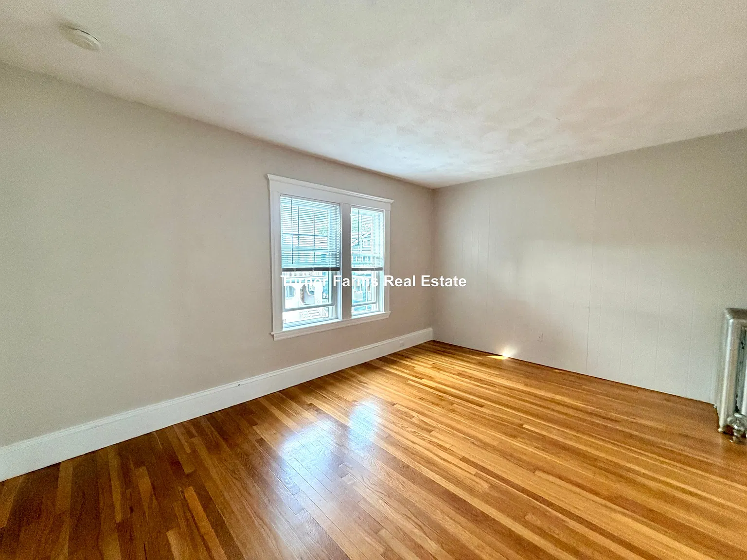 3 bed, 9999 sqft, $3,250 — Photo 3