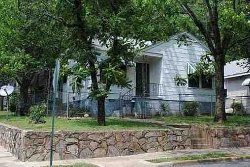 1st image of 940 Greenwood Ave