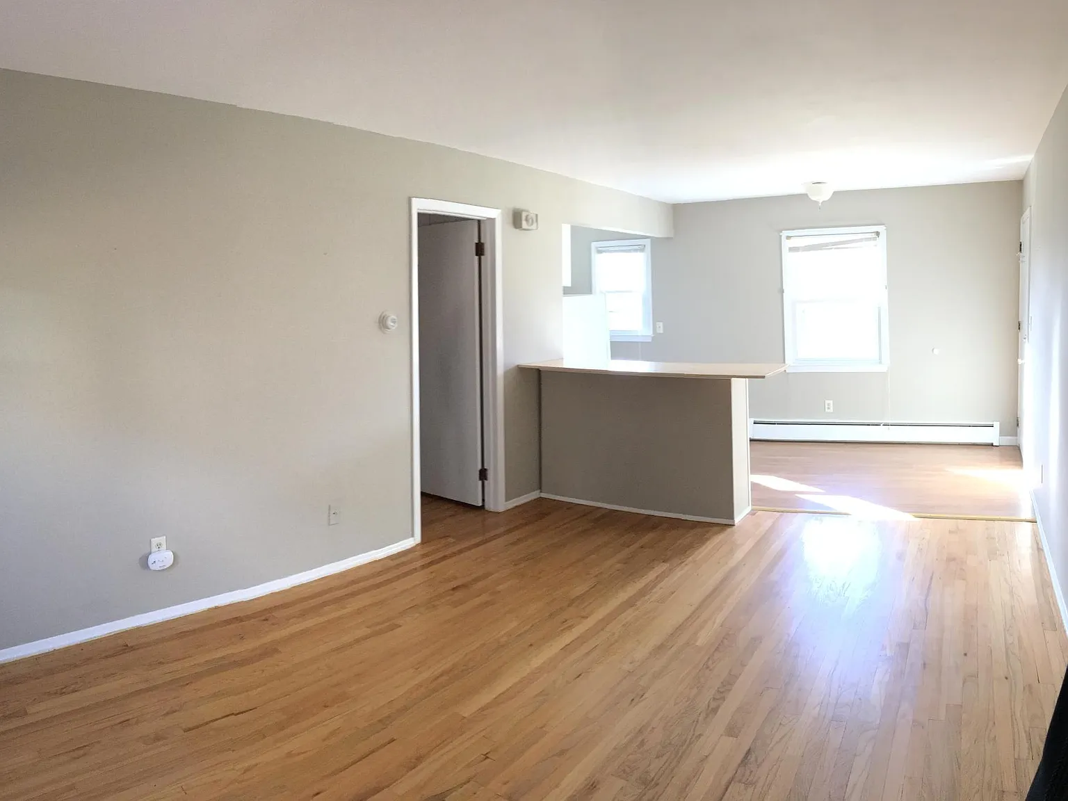 1 bed, 600 sqft, $1,600 — Photo 3