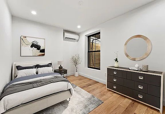3rd image of 1061 Herkimer St #1