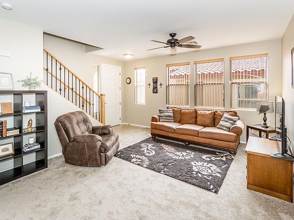 5th image of 1079 E Mount Shibell Dr