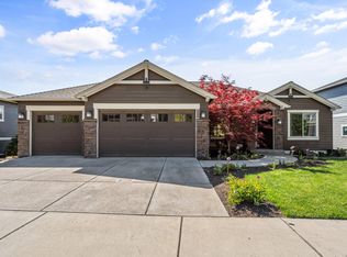 536 W La Strada Cir, Medford, OR 97504