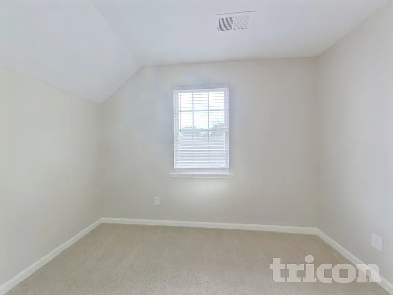 118 Saddlemount Ln — Photo 15
