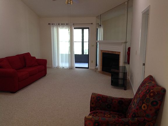 4th image of 7610 W Baymeadows Cir #202