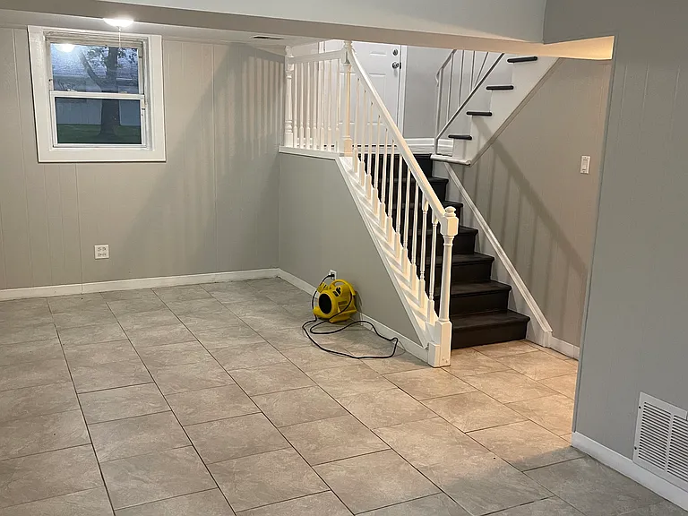 223rd Pl — Photo 12