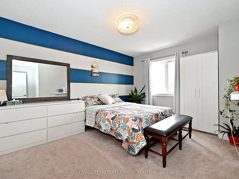 31 Madelaine Dr #6 — Photo 25
