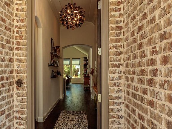 5th image of 2502 San Jacinto Dr
