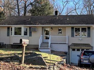 156 Hiawatha Blvd, Oakland, NJ 07436