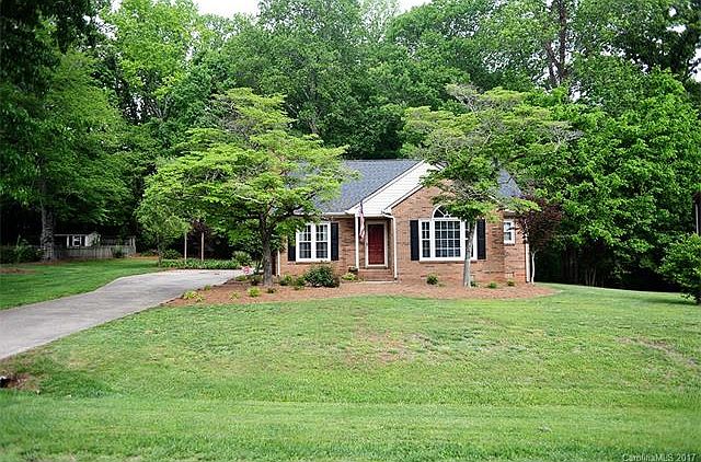 1st image of 205 Keltic Meadows Dr