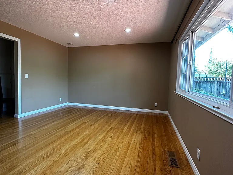 735 Durshire Way — Photo 6
