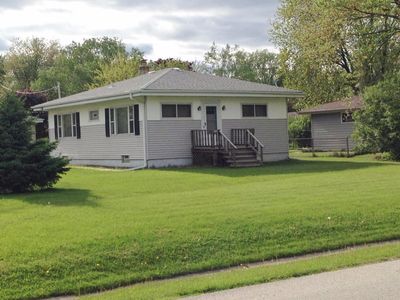 1725 S 168th St, New Berlin, WI, 53151