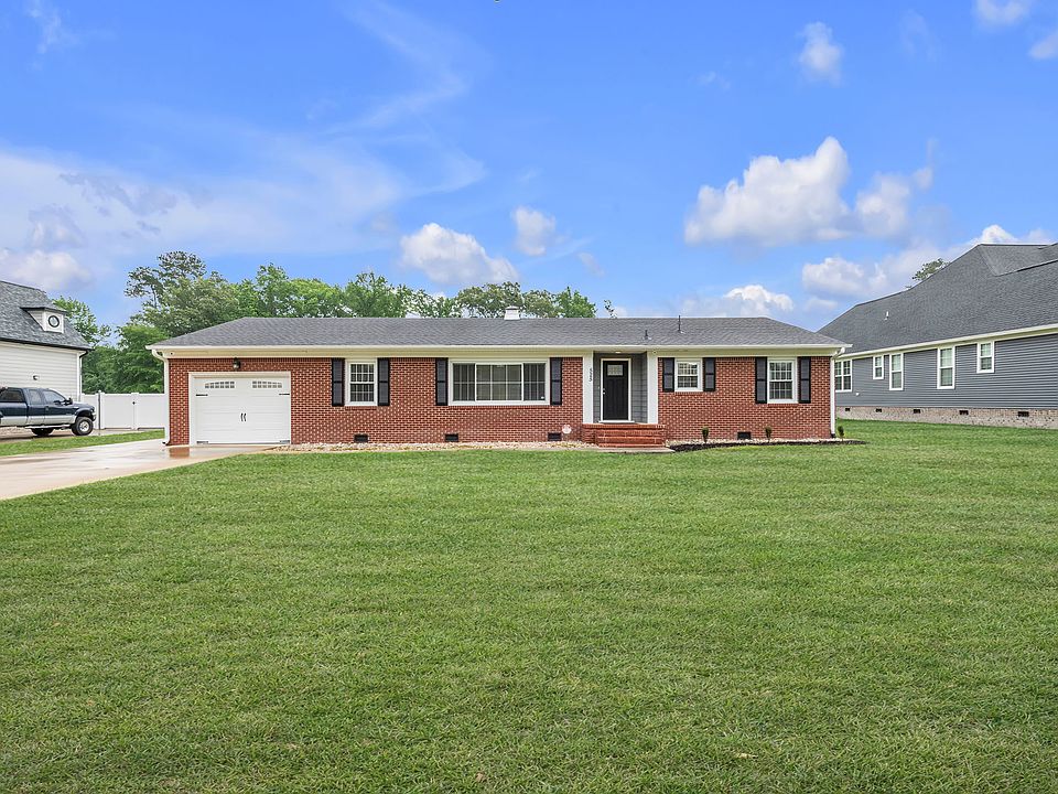 1st image of 525 Dove Dr