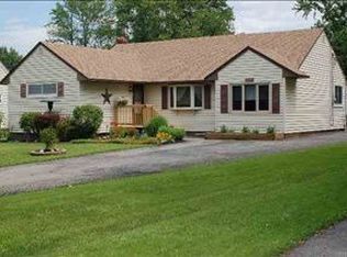 2274 Dean St, Niskayuna, NY 12309