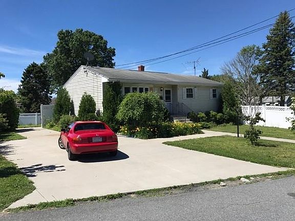 2nd image of 14 Fir Ave