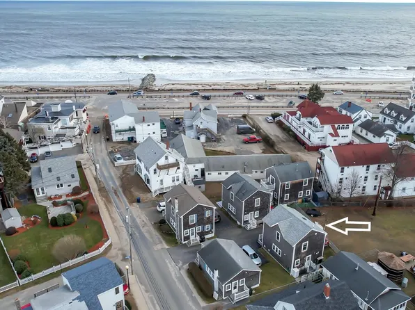 5 Church Street #4, Hampton, NH 03842