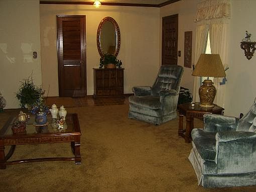 3rd image of 120 W Quail Dr