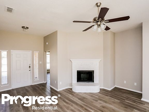 3rd image of 2704 Jennie Wells Dr