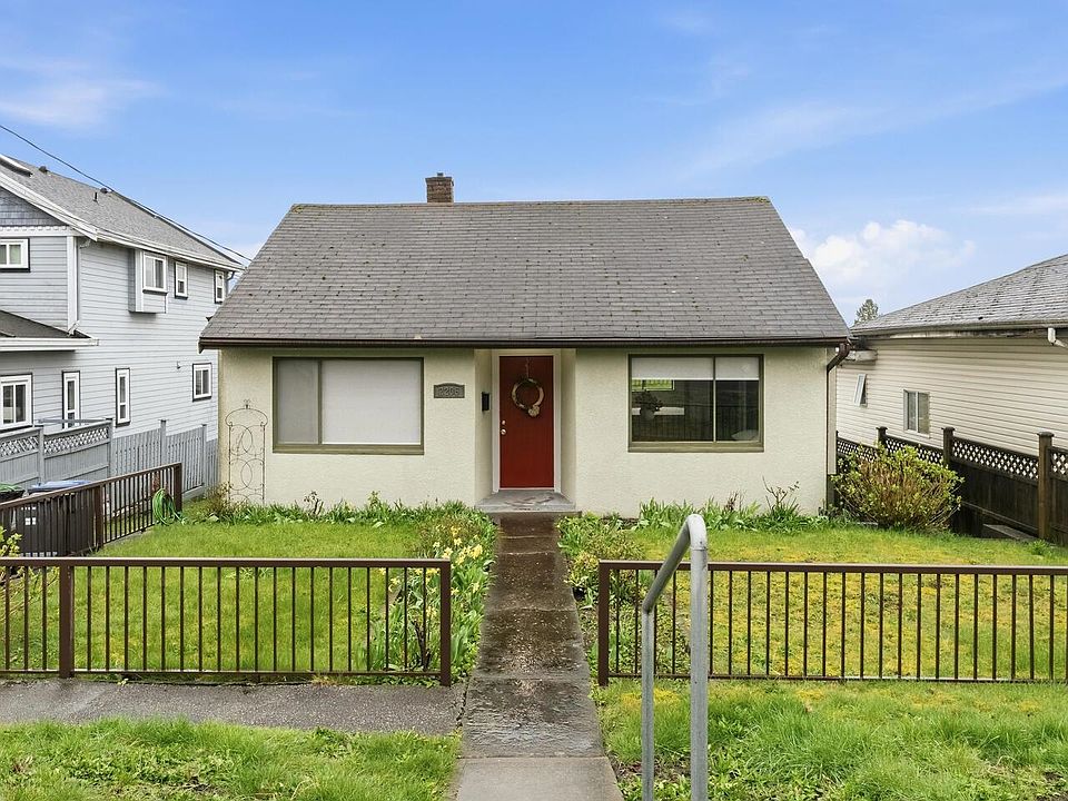 1st image of 2206 8th Ave