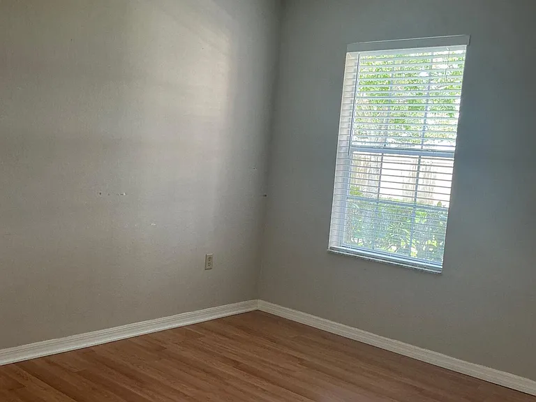 168 SW Peacock Blvd #35-103 — Photo 8