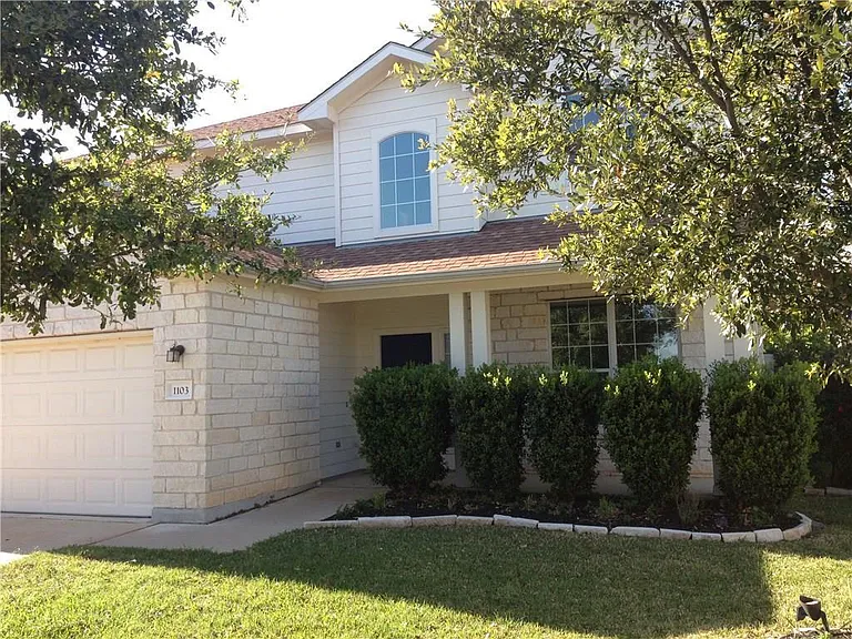 1103 Apollo Ln — Photo 2
