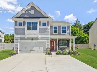 10707 Cove Point Dr, Charlotte, NC 28278