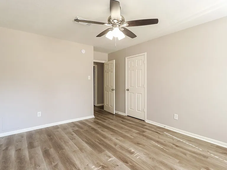 12080 La Salle River Rd — Photo 13