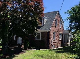 52 Harding Ave, Johnston, RI 02919