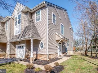 9 Ocean Breeze Ct, Manahawkin, NJ 08050