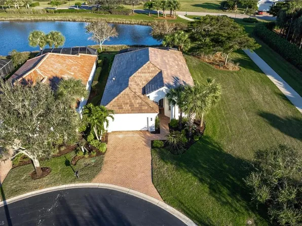 3920 Lakeview Isle Ct, Fort Myers, FL 33905