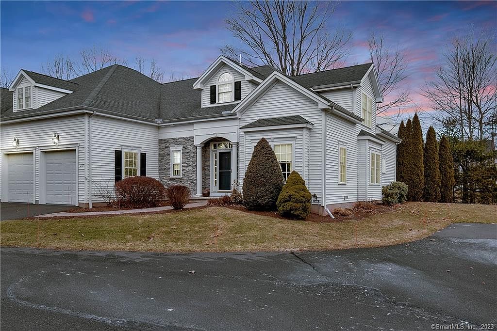 255 Unionville Ave Plainville CT 06062 Zillow   467c2147adf9e8191da0ee55a5b5b184 Cc Ft 1536 